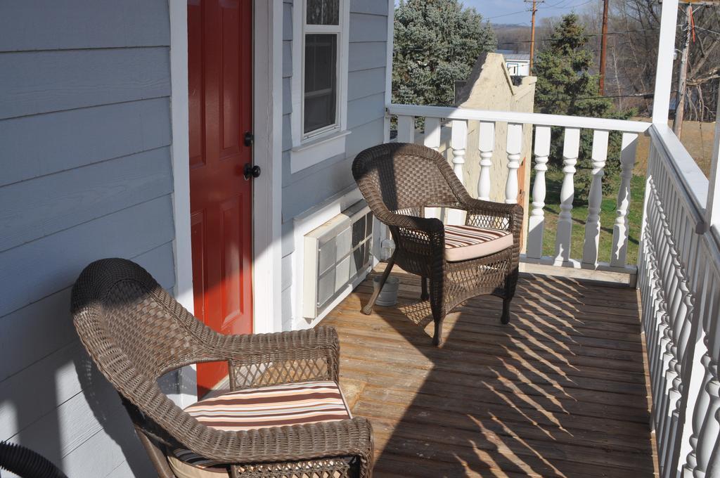 Hotel Backwoods Bed And Bath McGregor Exterior foto