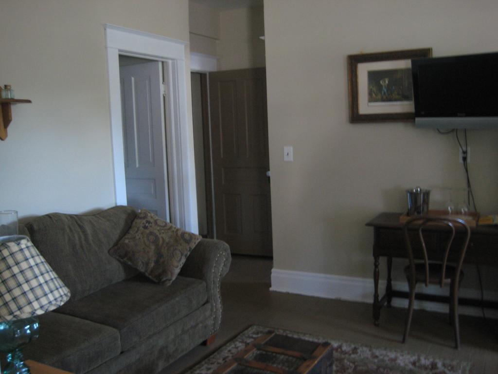 Hotel Backwoods Bed And Bath McGregor Exterior foto