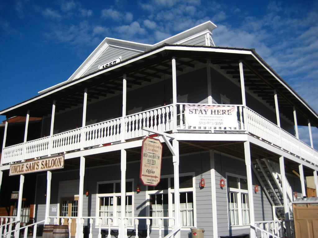 Hotel Backwoods Bed And Bath McGregor Exterior foto